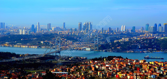 گشت و گذاری خاطره انگیز در بام استانبول