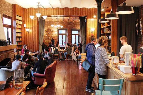 کافه کتاب ترک آلمان استانبول