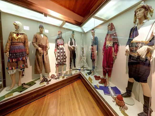 موزه لباس جهانی | Dünya Kostümleri Müzesi
