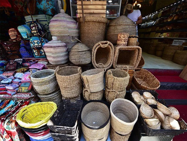 خرید در منطقه تحتاکاله | Tahtakale