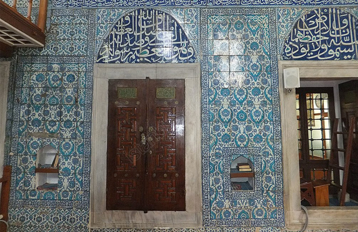 Çinili Cami 