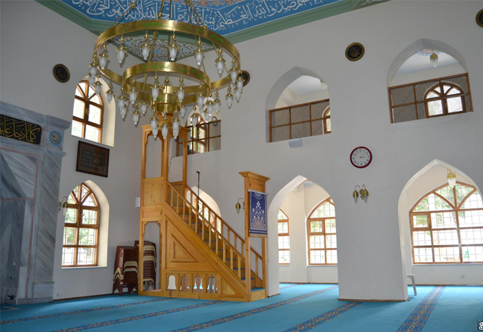 Tüccarbaşı Böcekli Mosque